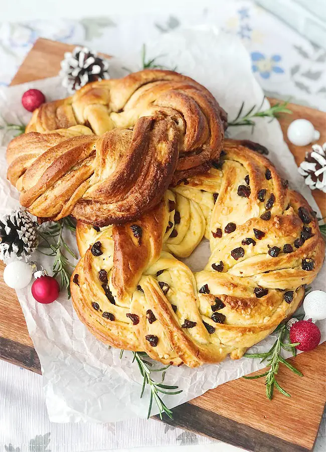 Christmas Wreath Bread