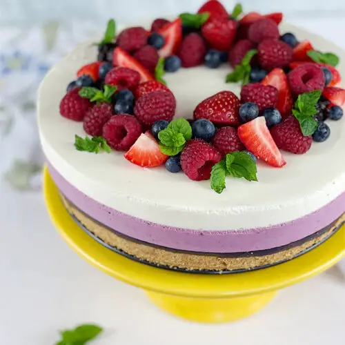 No Bake Berry Cheesecake