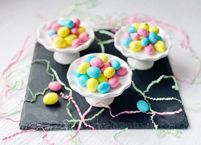 Marshmallow Candy Eggs (Mini Easter Eggs)